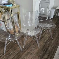 TRANSPARENT ACRYLIC DINING CHAIRS