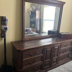 Dresser, Nightstand, Mirror and Lamp 