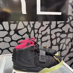 Nike Yeezy 2 Set Solar And Platinum Size 10.5 Worn 