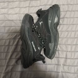 Original Price 1,000 But Selling For 530$ Trade Or Lower The Pricing 