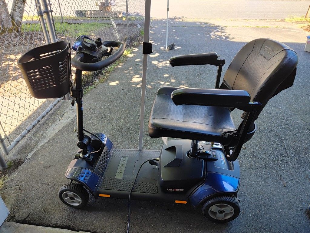 PRIDE 4 Wheel Mobility Scooter, Great Condition