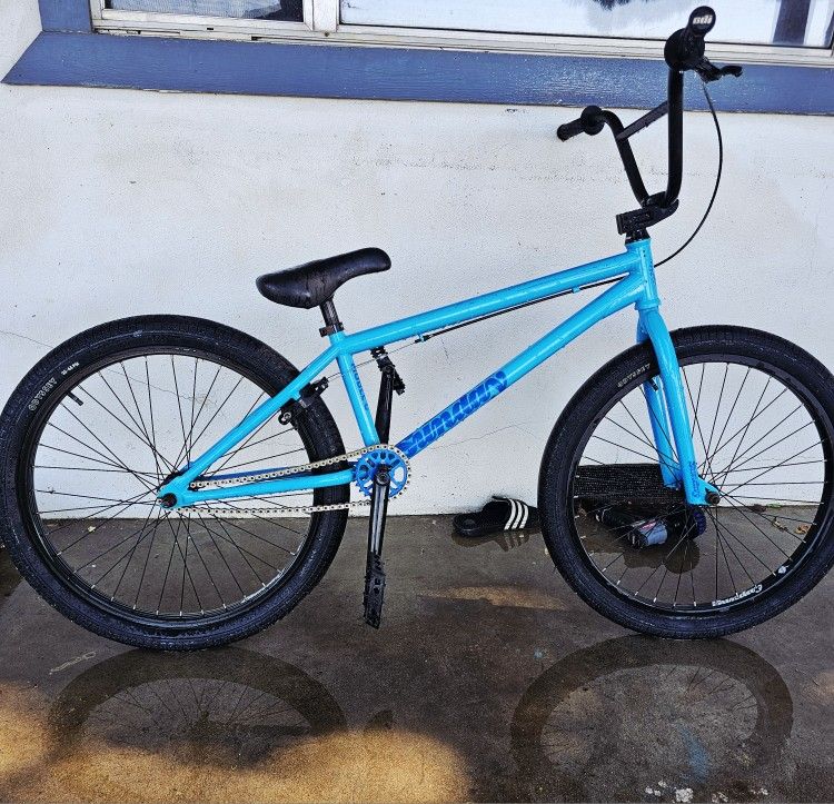 Sunday Model C 24inch 