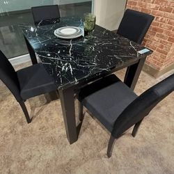 Dining set!!!Ask For Price!!!Preguntar Por Precio 