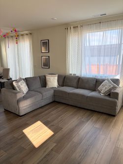 Sectional couch