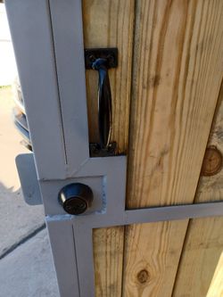 Gate With Security Cylinder Keyed Entrance 