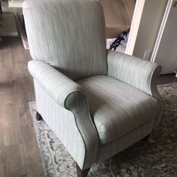 Lazy boy recliner