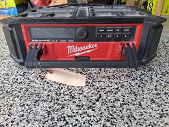 PACKOUT RADIO MILWAUKEE TOOL ONLY