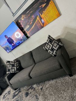 🌟 Ashley furniture 1pc grey nail head studded couch 🛋 ( FREE DELIVERY)
