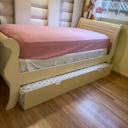 Twin Bedroom Set With Trundle (Mattress Included)
