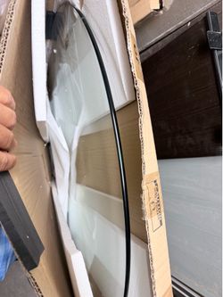 1129 s Maryland pkwy New inbox glass round 3 feet or 36 inches replacement table top
