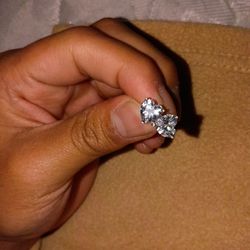 Silver plated brand new doesn't come with back peace