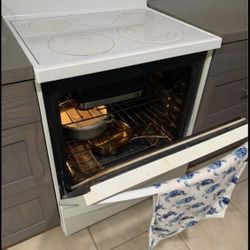 Stove and Microwave 