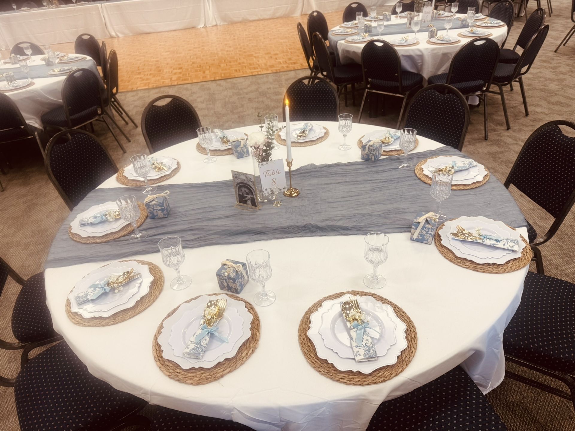 White Round Tablecloths 9 Pack 