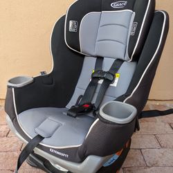 Graco Extend-2-fit Car seat 