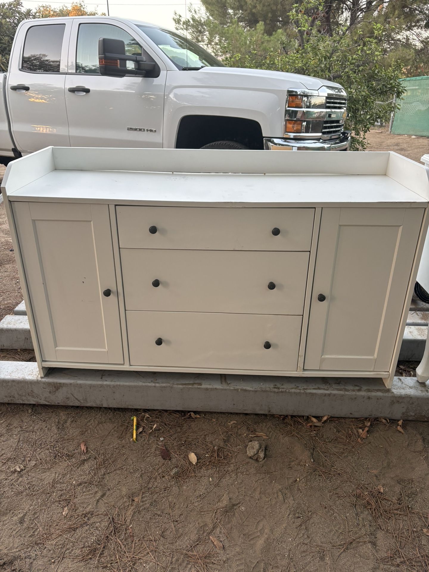 Dresser