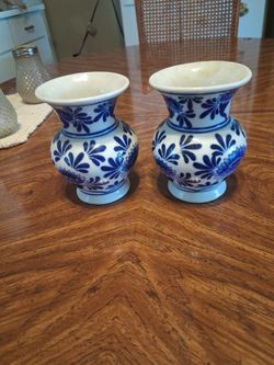 Pair Of Vases 