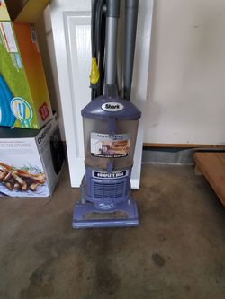 Shark navigator vaccuum