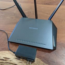 NETGEAR - Nighthawk R7000 AC1900 WiFi Router