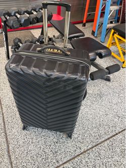 kenneth cole hard luggage black 30x20.5