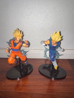 Dragon Ball Z Super Saiyan Goku & Vegeta Figures