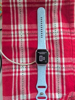 Woman's Apple series 9, 41 mm