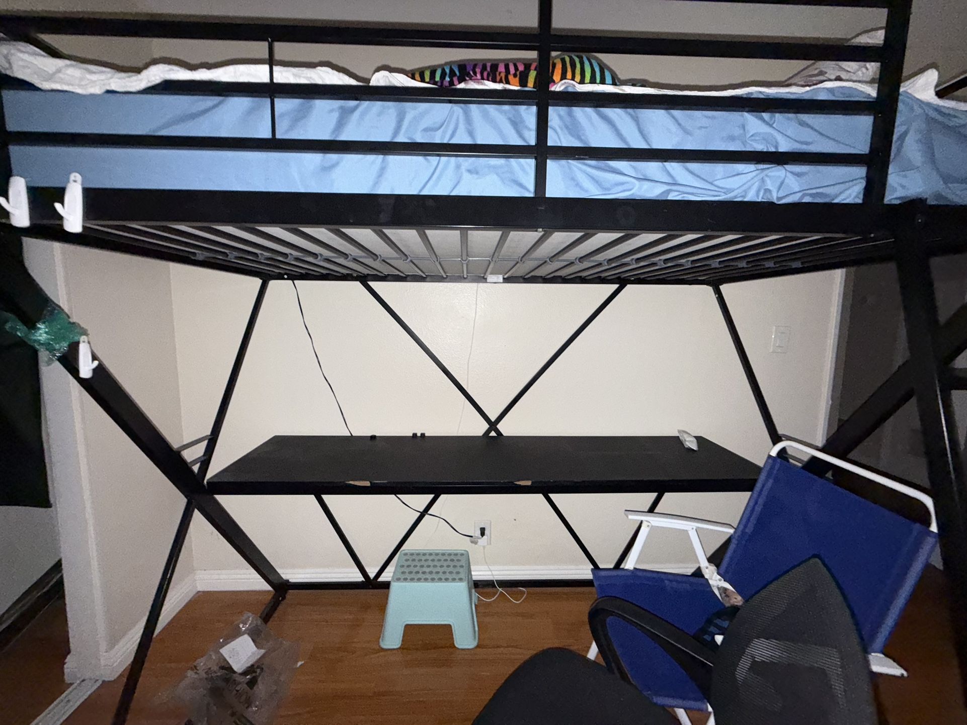 Loft Bed / Bunk Bed