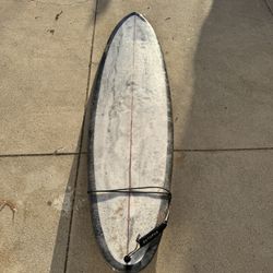 Mid Length Surfboard (6’-6”)