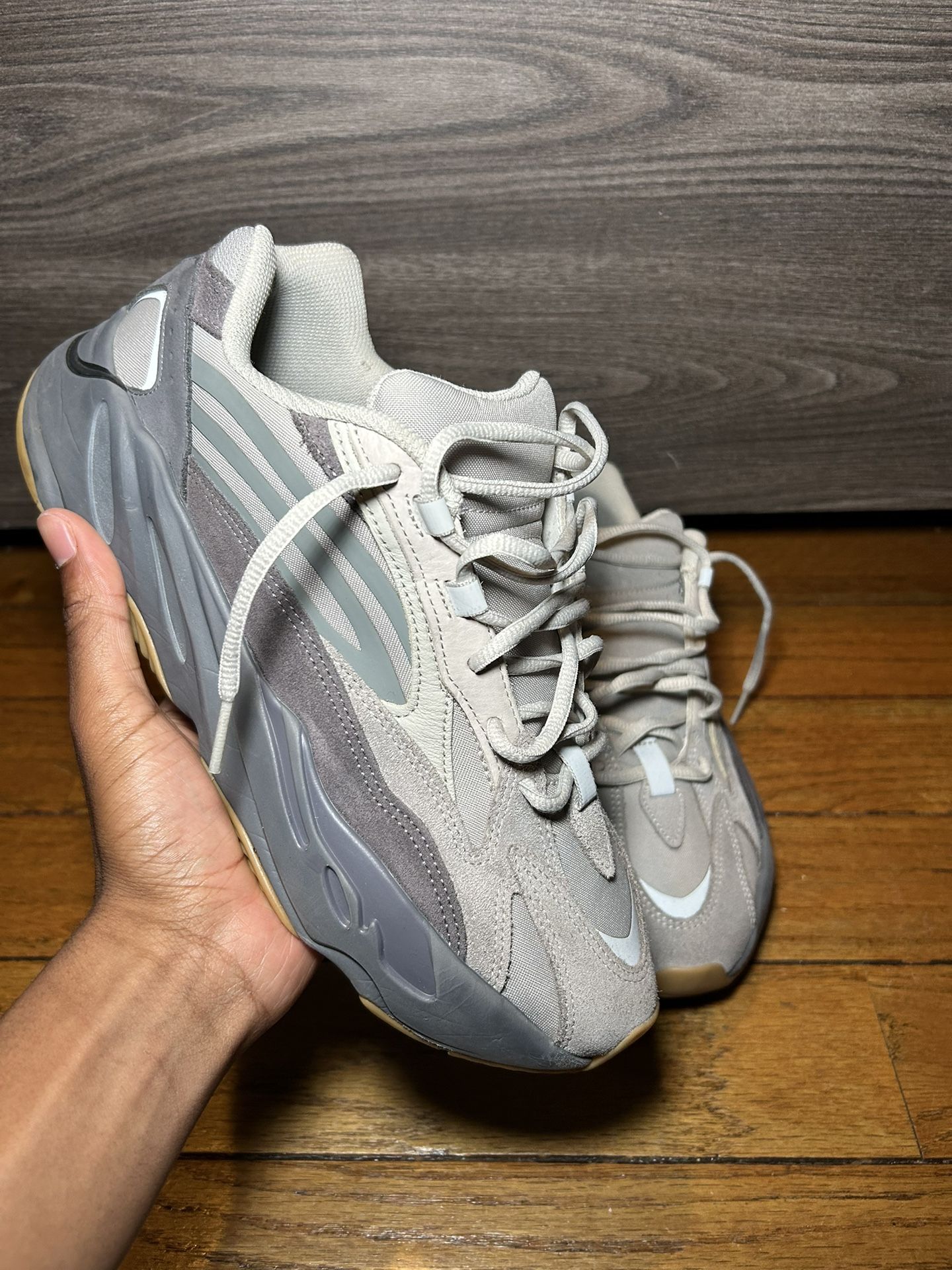 Adidas Yeezy Boost 700 V2 Tephra