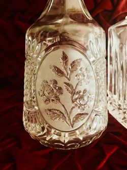 Handcrafted 24% lead crystal Liquor