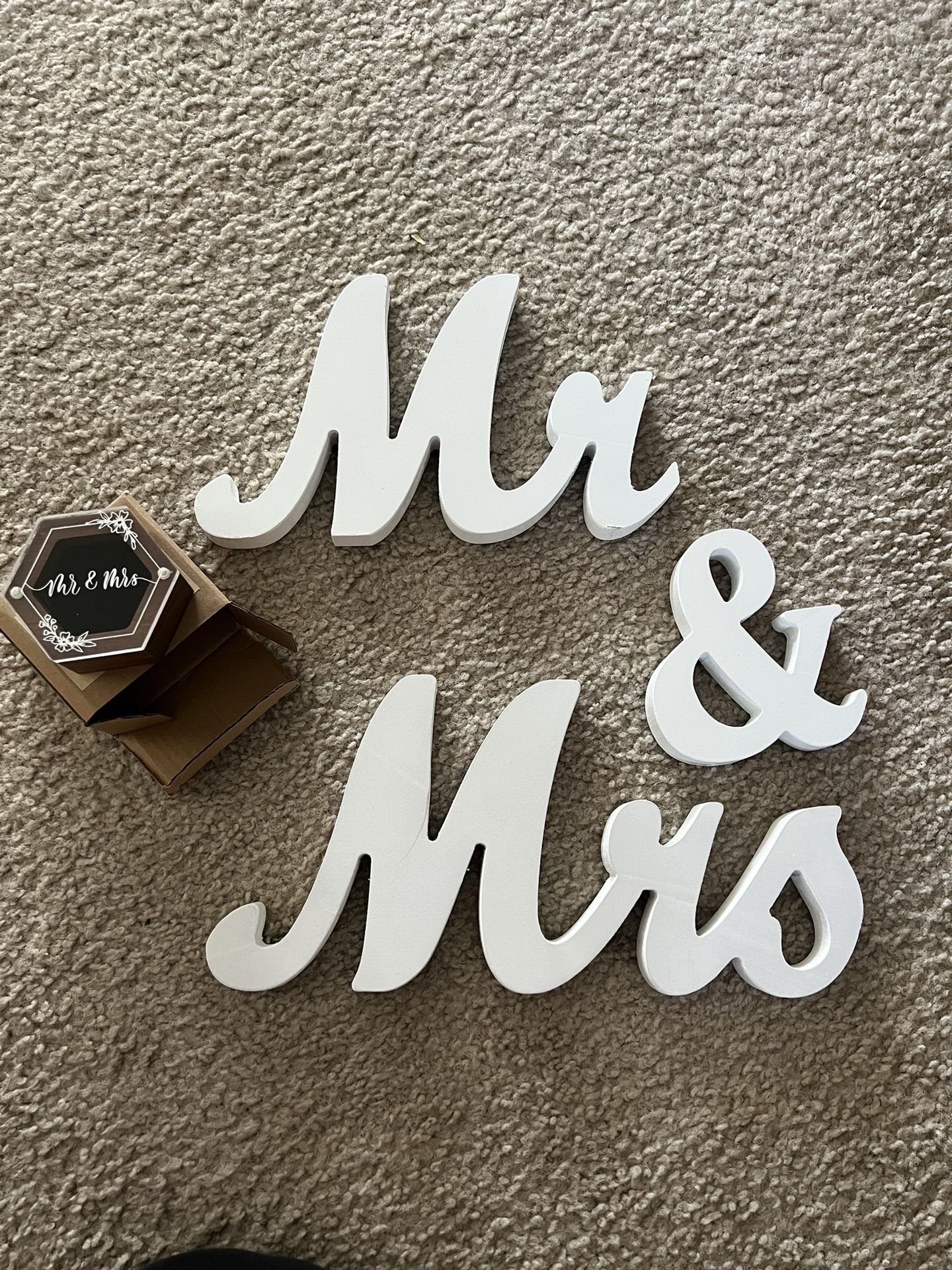 Mr & Mrs