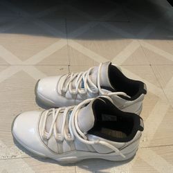 Jordan 11s “ Low Gs Legend Blues” Size 10