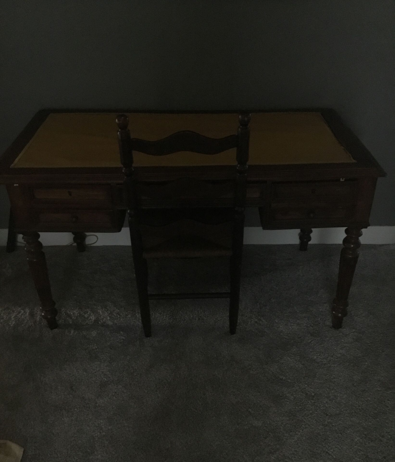 Wood desk & Chair