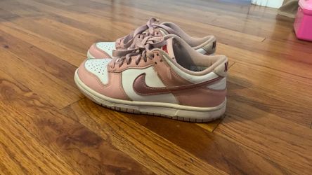 Pink Nike Dunks; Size: 3.5 ( Youth)