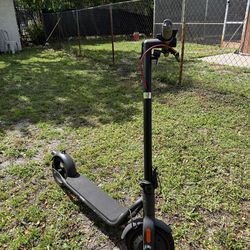 Electric scooter