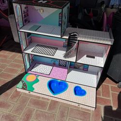 lol Doll House