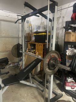 Weider smith machine/pull up & dip station
