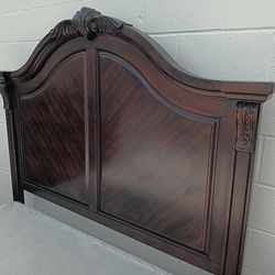 Solid Qun Sz Bd St With Base Good Condition 