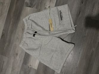 Dark oatmeal essential shorts