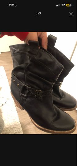 Boots black 6.5-7 women size.