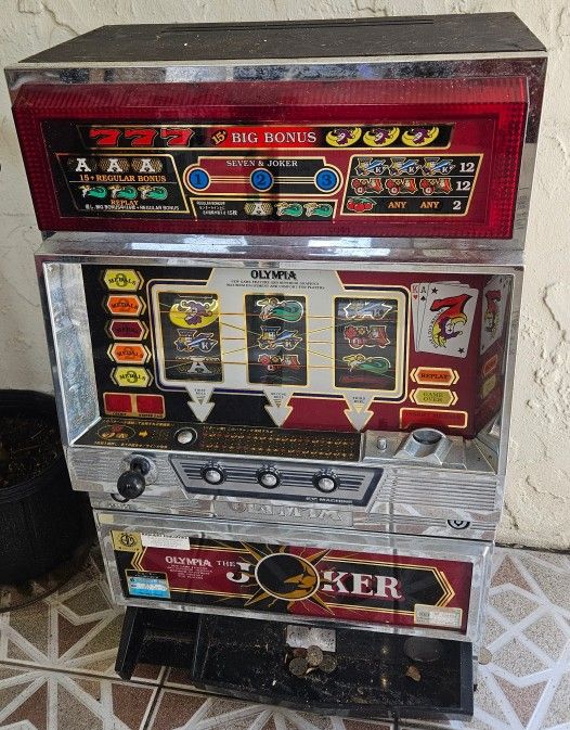 Slot Machine 32"x18"x12"