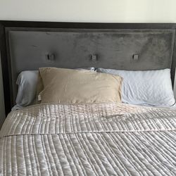 Like-New Queen Storage Bed + Mattress  Complete Moving Sale!