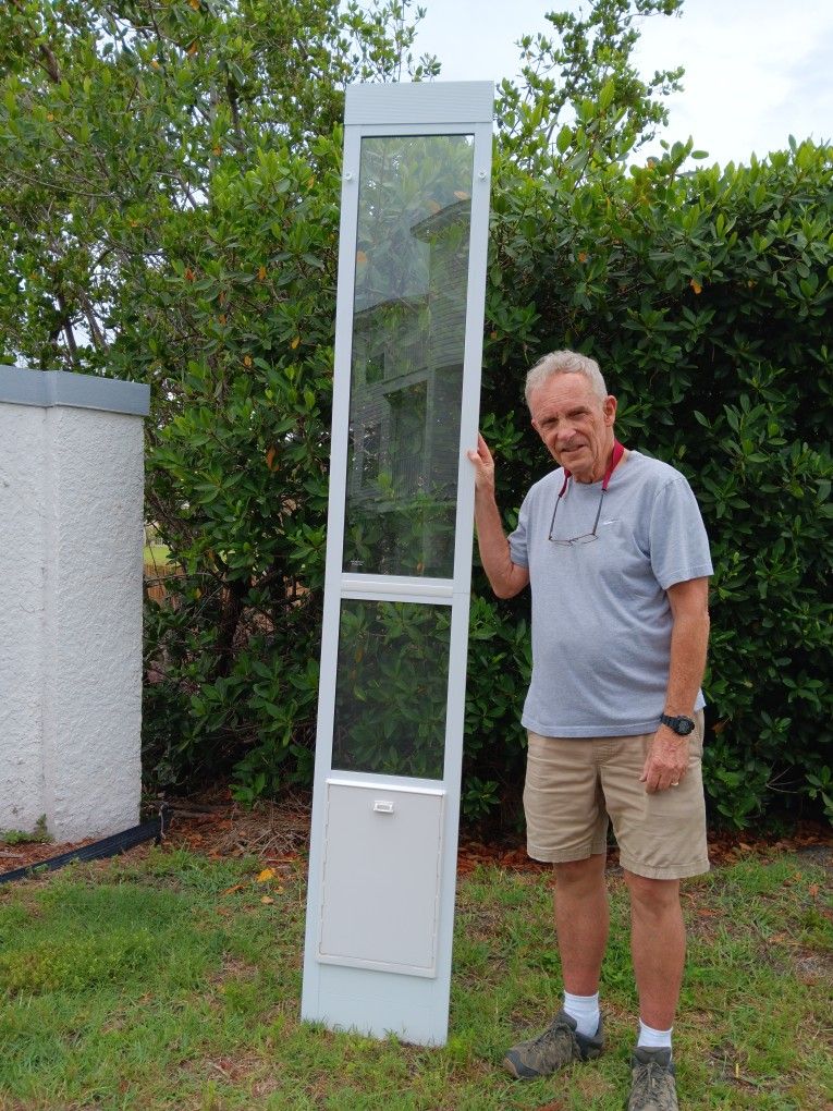 FastFit Adjustable Modular Doggie Door