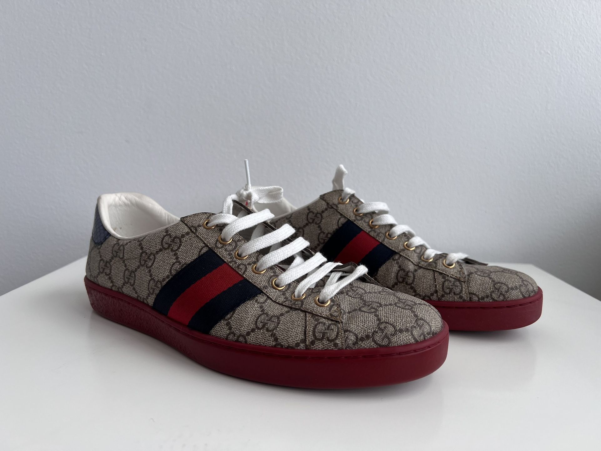 Gucci Ace GG Supreme Red