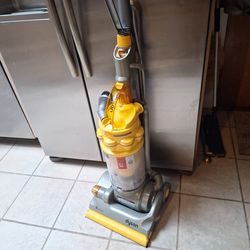 Dyson dc14 vacuum cleaner