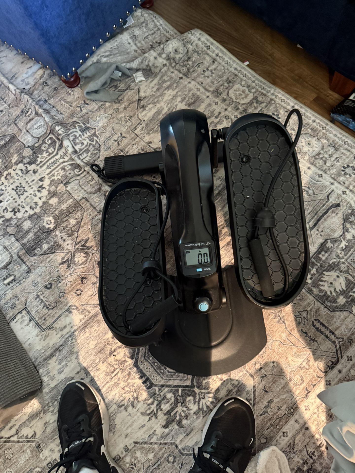 Sit/Stand Elliptical Trainer