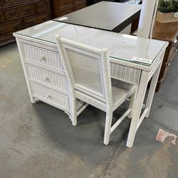 White Wicker Desk & Chair (in Store) 