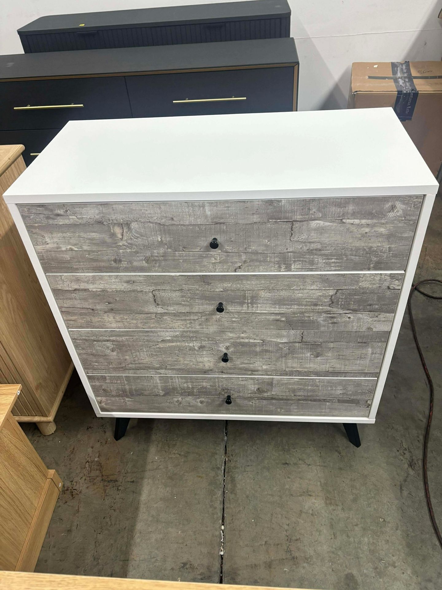 Modern Dresser for Bedroom with 4 Drawers,Wood Storage Cabinet for Living Room,Large Capacity Storage Furniture (new in box)