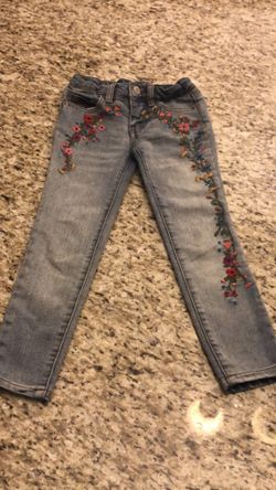 Toddler Girl jeans Sz 4t Cherokee Embroidered