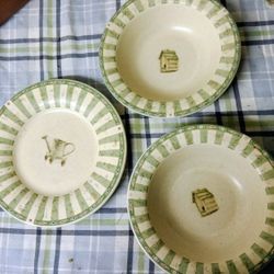 Pfwaltzgraff Replacement  2 Bowls & 1 Plate