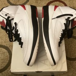 Jordan 2 “Chicago” (Men’s Size 9/Women’s Size 10.5)